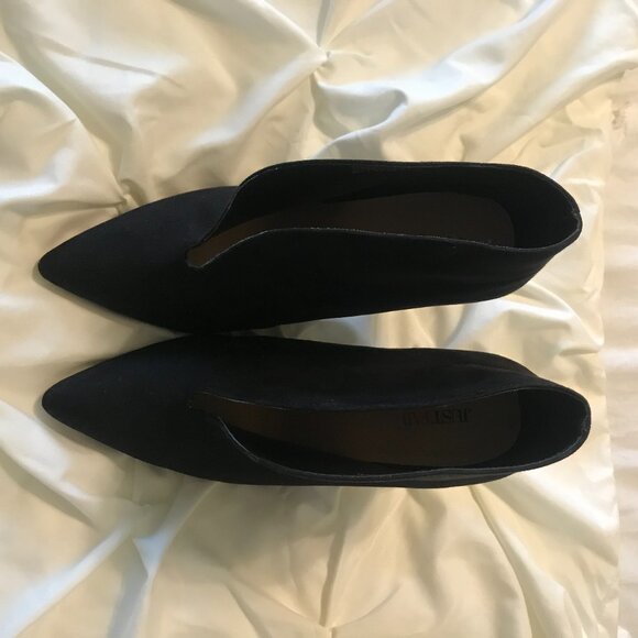 Black heeled ankle boots by JustFab - Picture 2 of 4